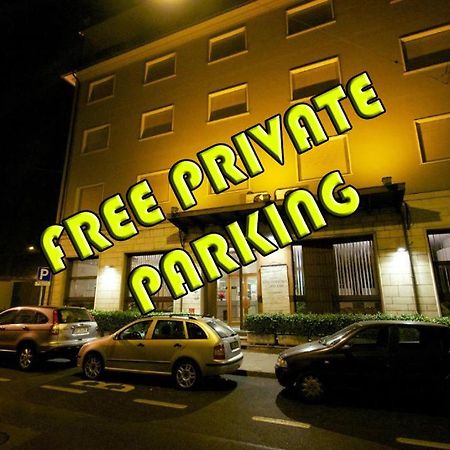Hotel Milano Pistoia Kültér fotó