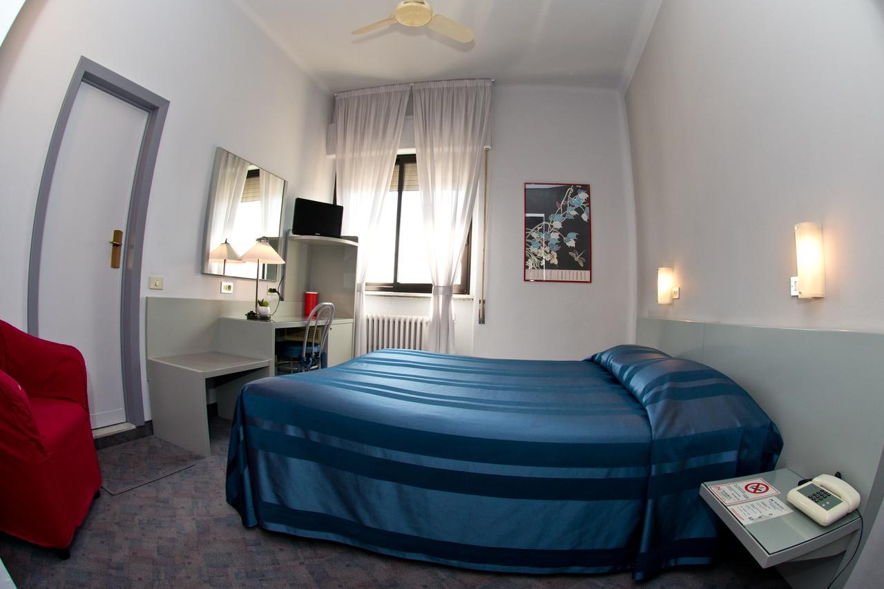Hotel Milano Pistoia Kültér fotó