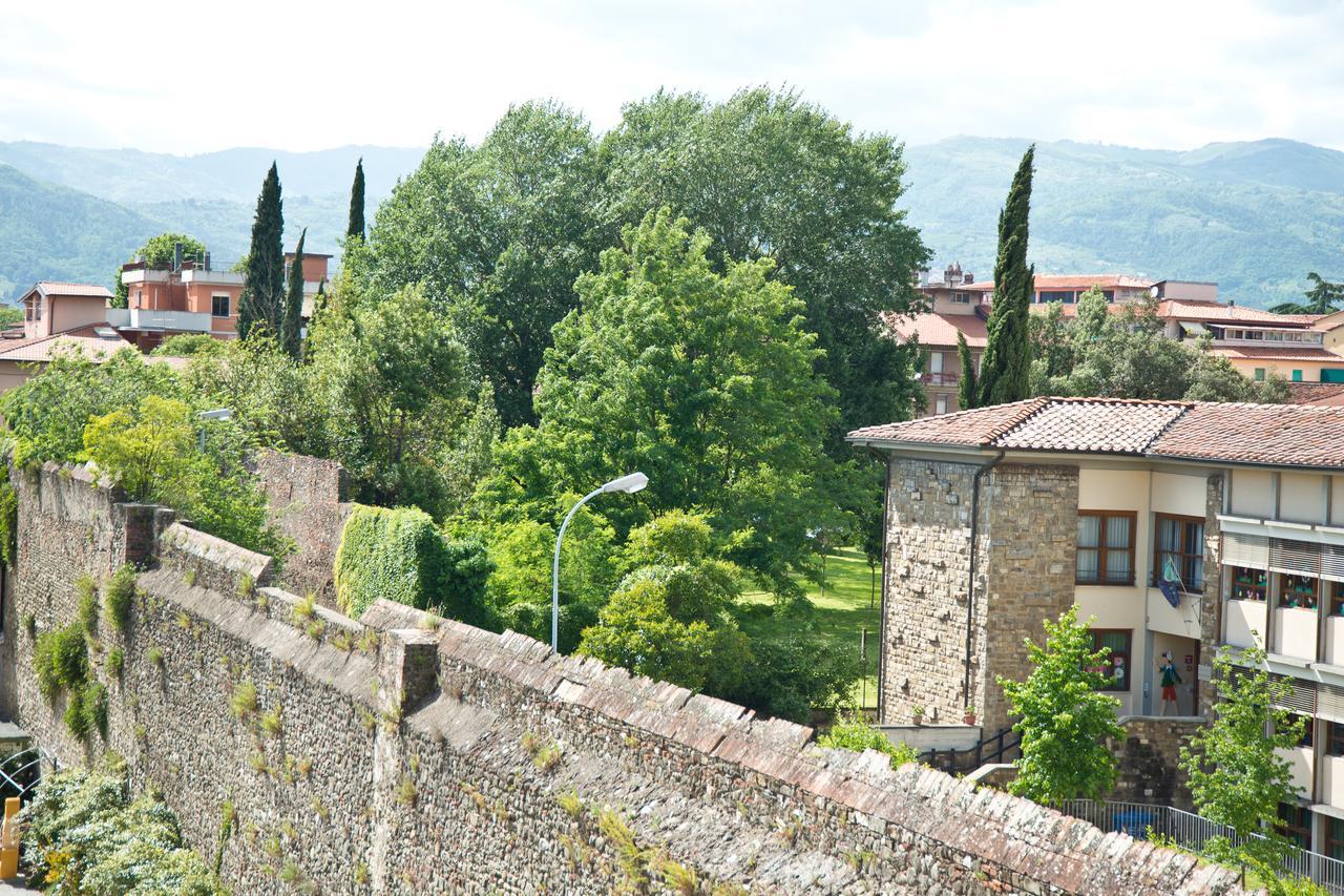 Hotel Milano Pistoia Kültér fotó