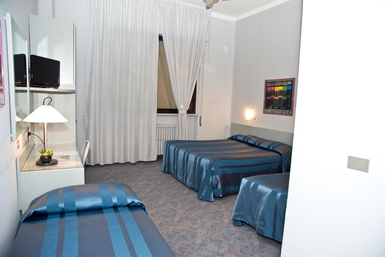 Hotel Milano Pistoia Kültér fotó